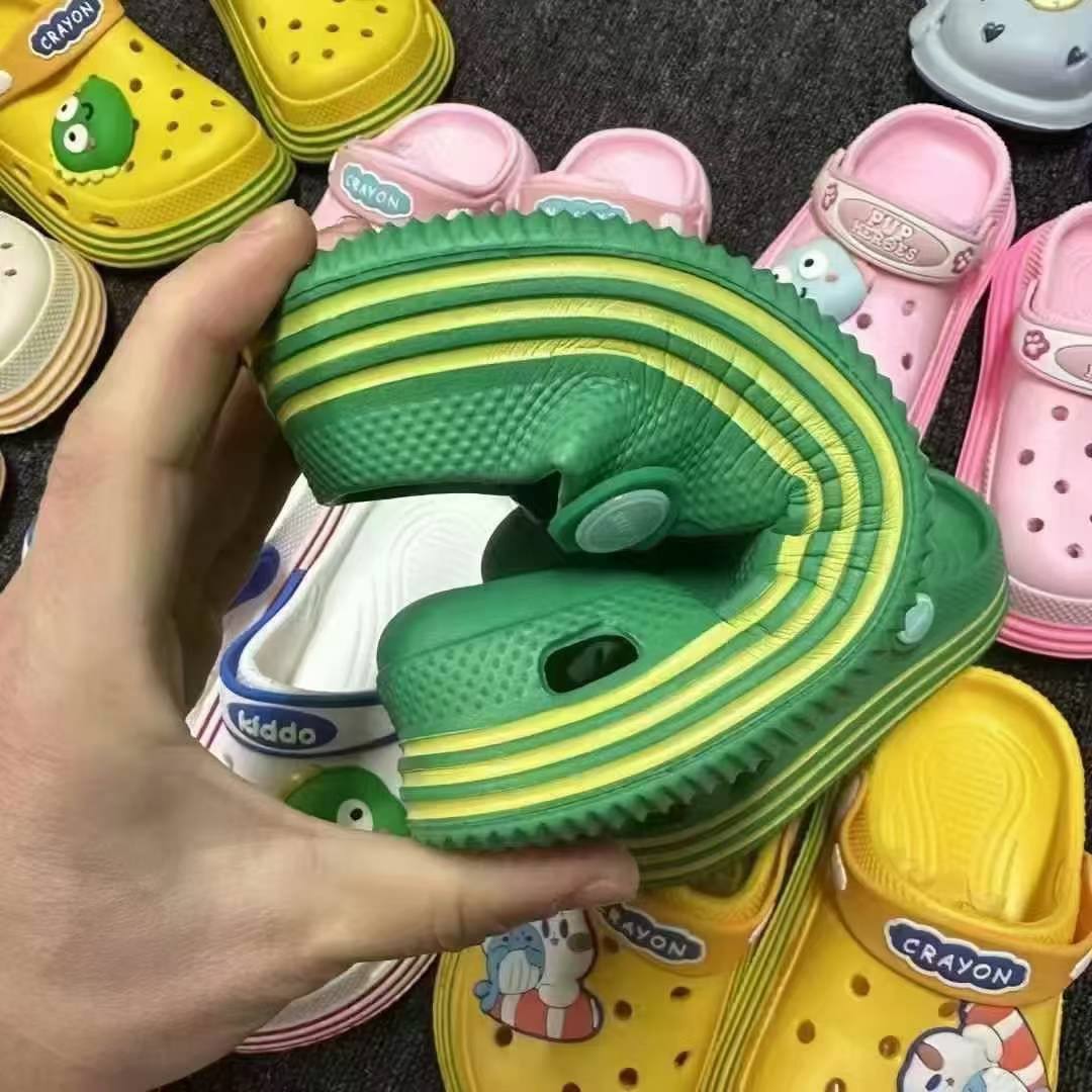 kids Croc slippers many colors (MOQ - 1200pcs)