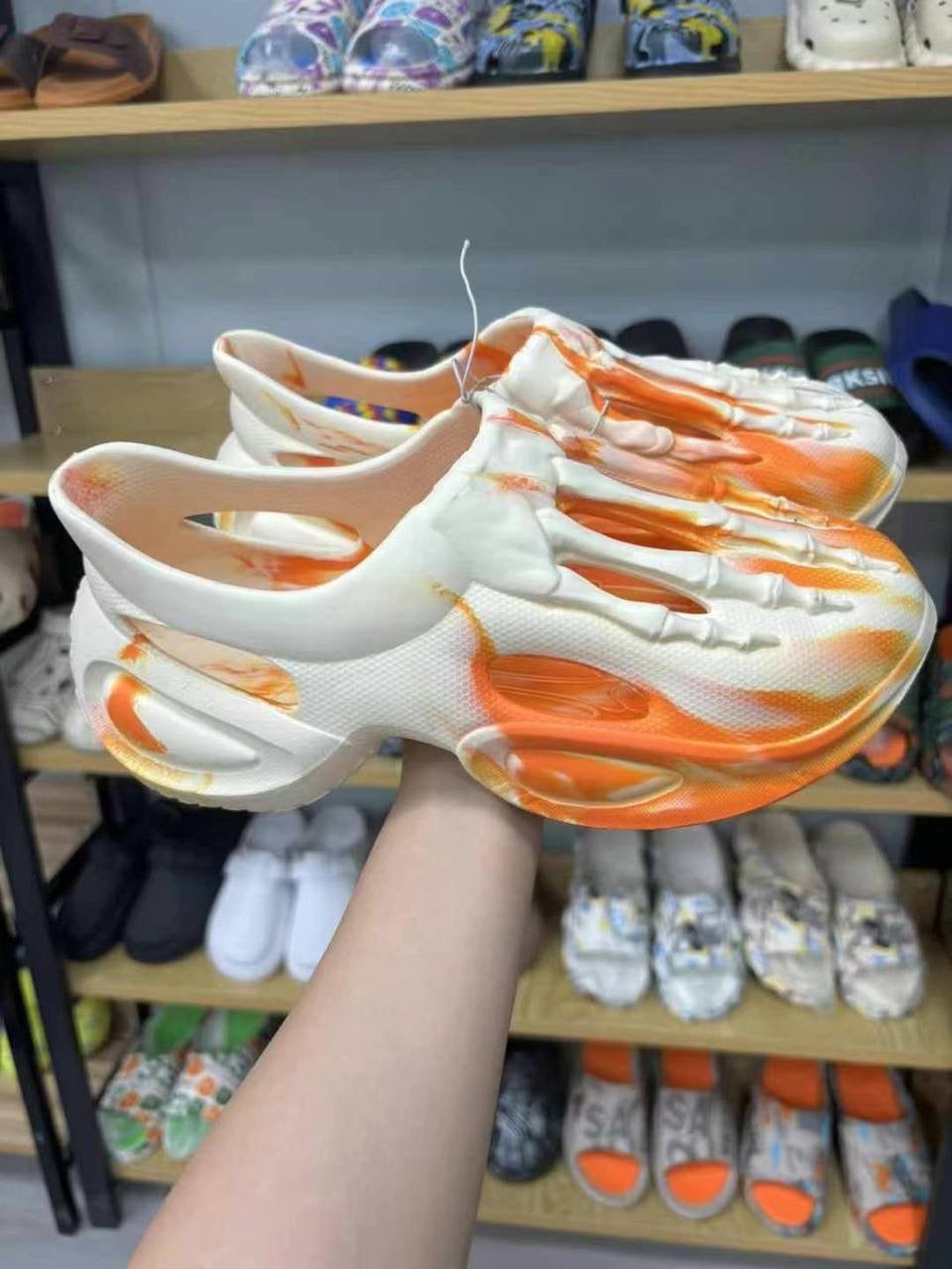 2025 Unisex fashion shoes ( MOQ- 1540pcs)