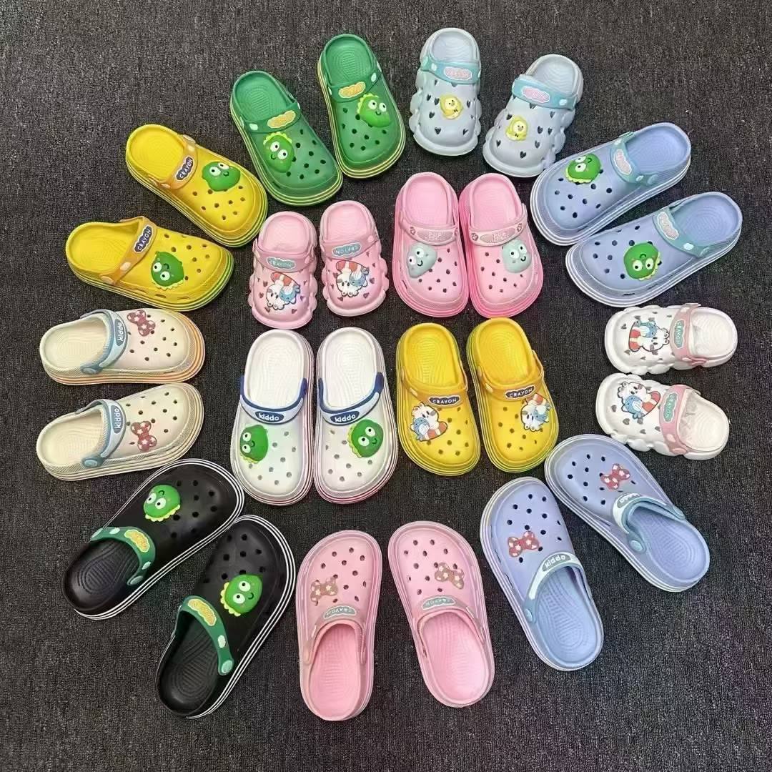 kids Croc slippers many colors (MOQ - 1200pcs)