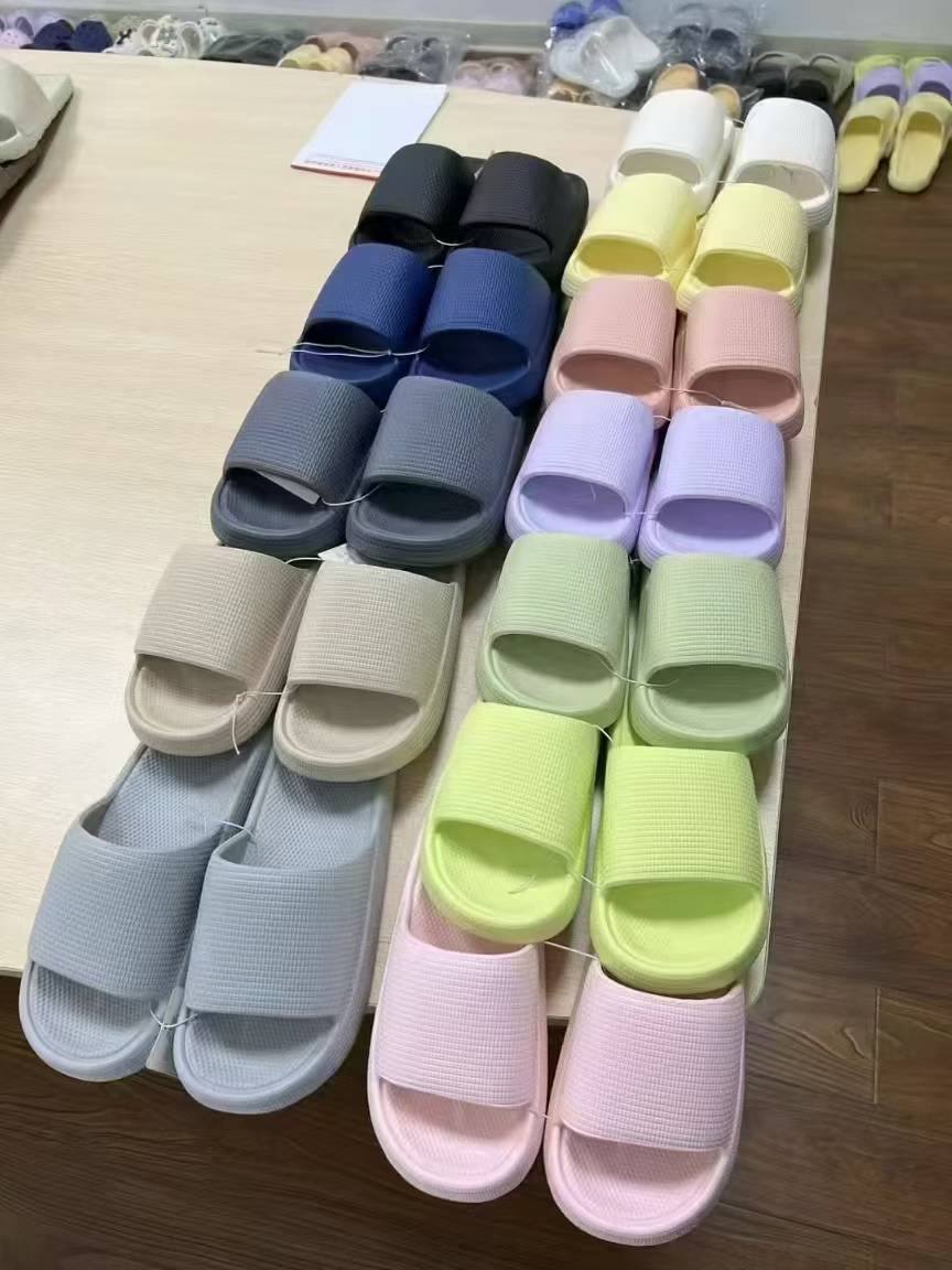 Soft Foam Waffle Slide Sandals ( MOQ - 1000pcs)